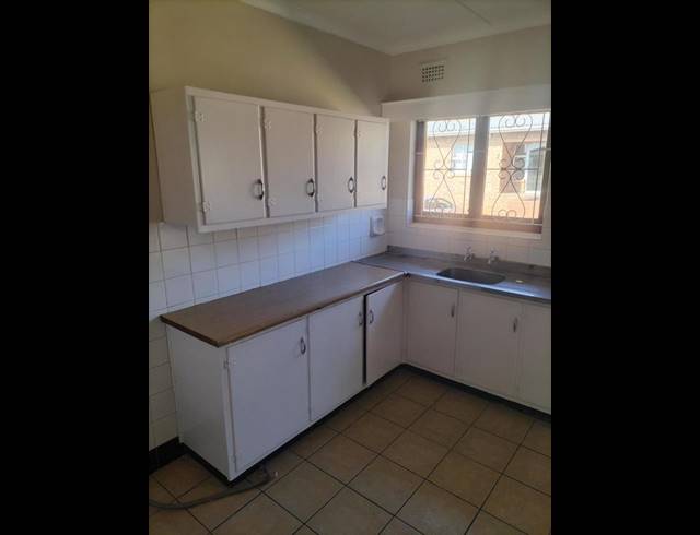 2 BEDROOM PROPERTY TO RENT IN BLUFF